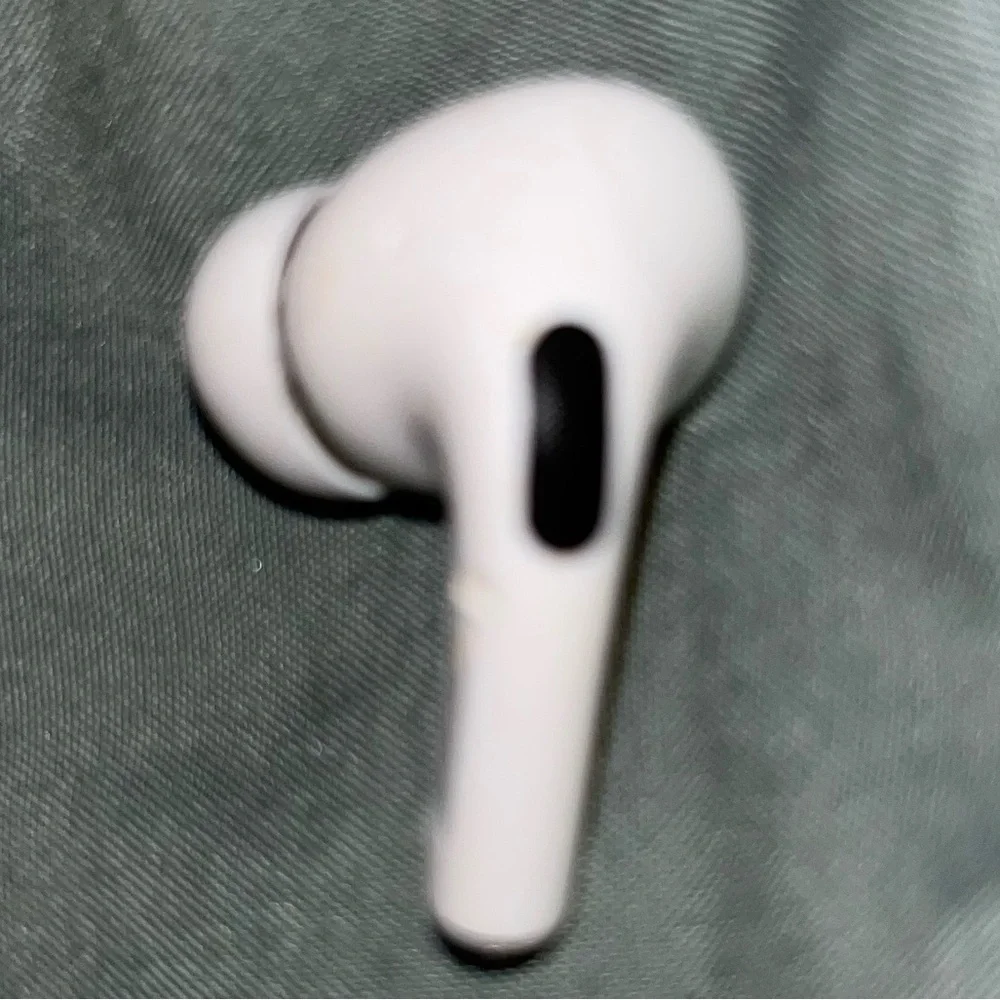 Genuine A2084 Apple Airpods Pro 1st Gen LEFT Earbud Replacement ONLY WORKS